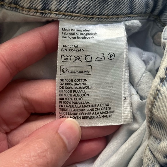 High Rise Mom Jeans Light Wash Women’s Size 8 High Rise 11” - Picture 11 of 14